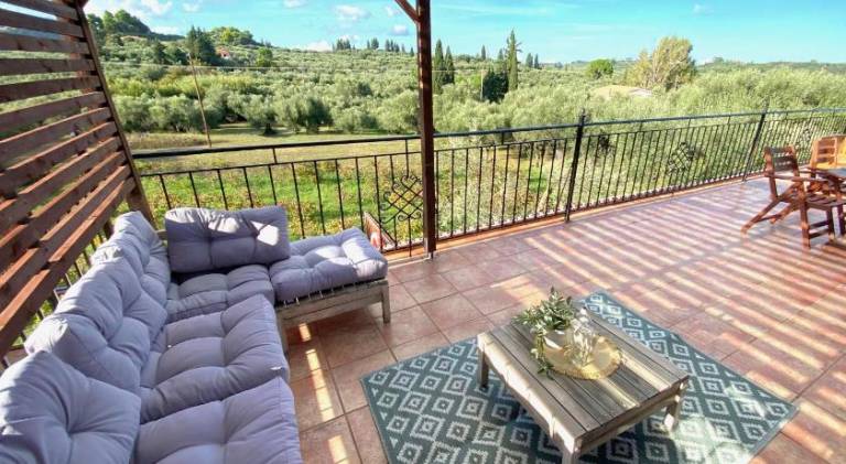 Fully equipped vacation home with barbeque, terrace & yard | Pets are welcome — photo 3