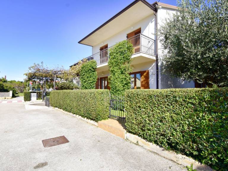 Apartment with garden, grill & terrace | Nature view | Next to the beach | Pet-friendly in Umag
