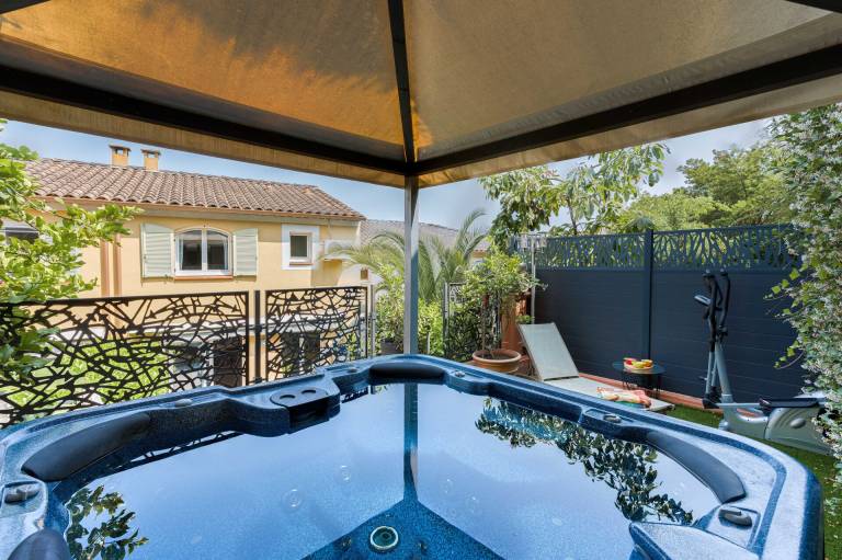 Fully equipped big villa with terrace, garden & BBQ | Dogs allowed — photo 3