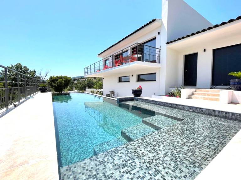 Child-friendly house with terrace, BBQ & private pool | Water view | Good for workation | Pets are welcome — photo 3