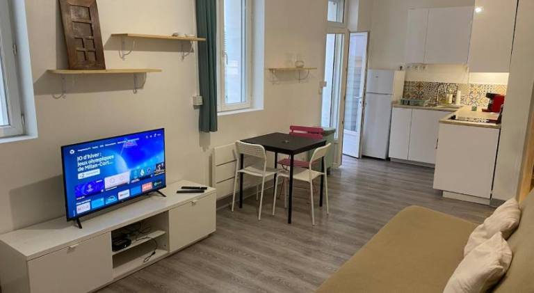 Holiday apartment with patio | Close to Palais Longchamp in Marseille