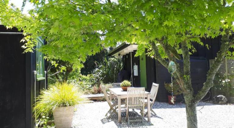 Lodge with patio, yard & BBQ — photo 5