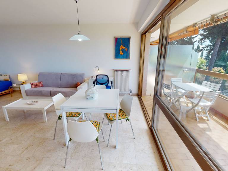 Spacious studio in Menton with large terrace and garage — photo 5