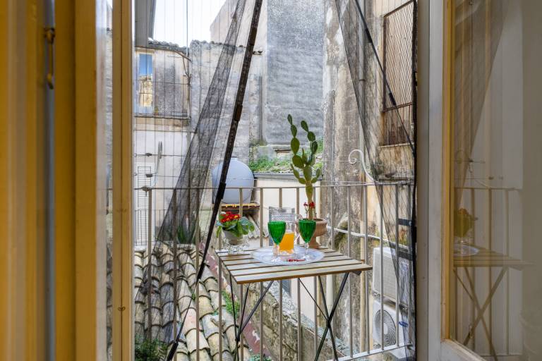 Rental apartment with fast internet | City view — photo 3