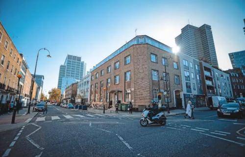 Bed & Breakfast  Notting Hill