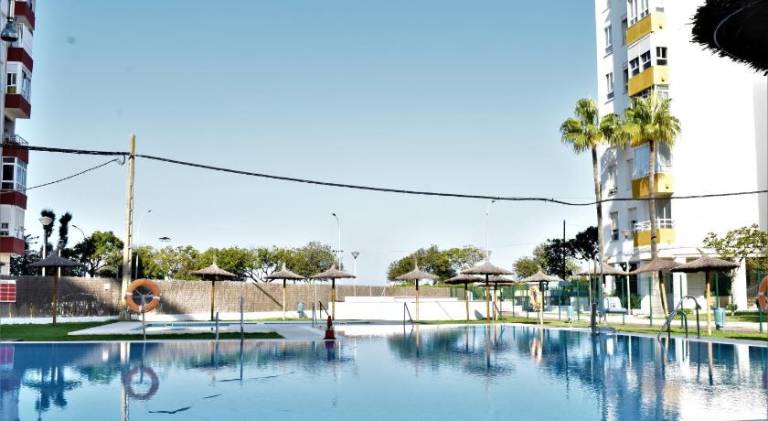 Holiday apartment with pool | Close to the beach | Dogs allowed — photo 2