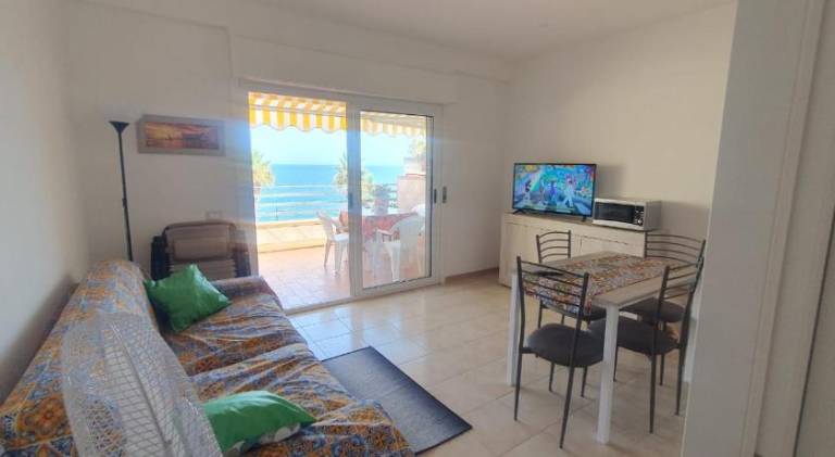 Apartment with 1 room for 4 persons — photo 2