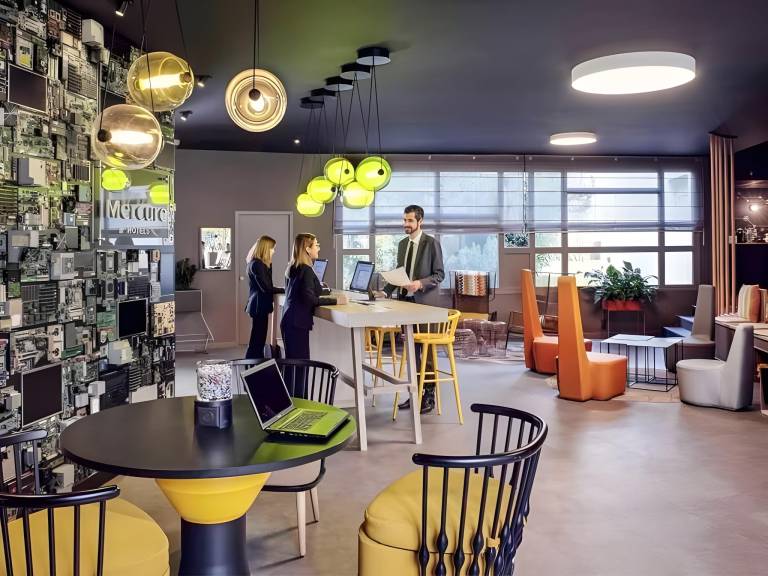Hotel Mercure Paris Sud Les Ulis Courtaboeuf in Villejust