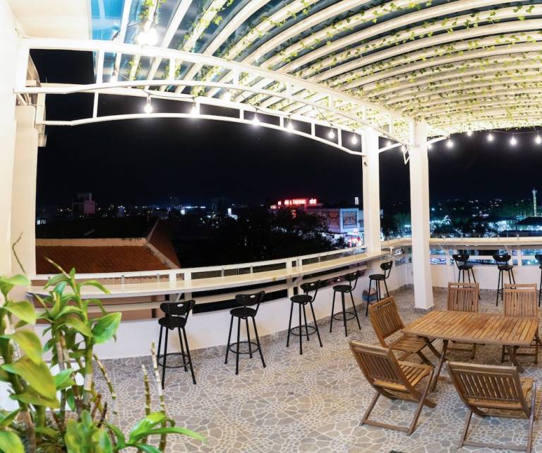 Accommodation  Bùi Hữu Nghĩa