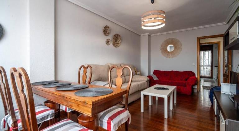 Rental apartment with 2 rooms for 5 persons — photo 3
