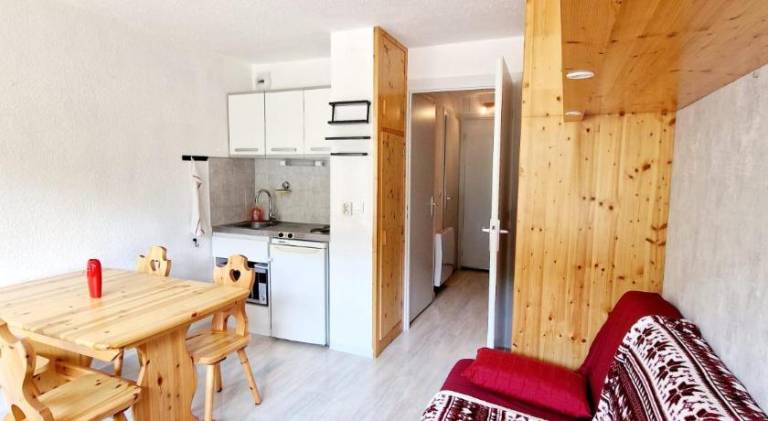 Holiday apartment with 2 rooms for 4 persons — photo 2