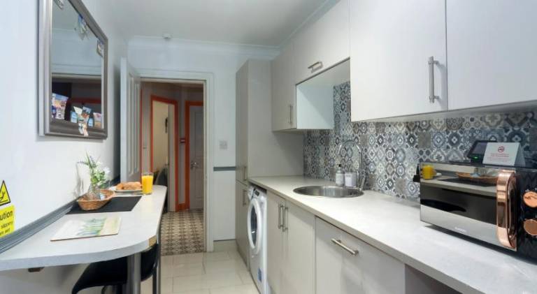 Holiday apartment with garden — photo 2
