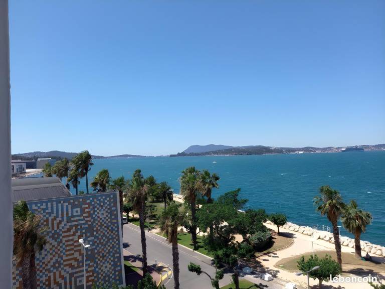 Charming rental apartment | Suitable for remote work | Pets allowed in La Seyne-sur-Mer