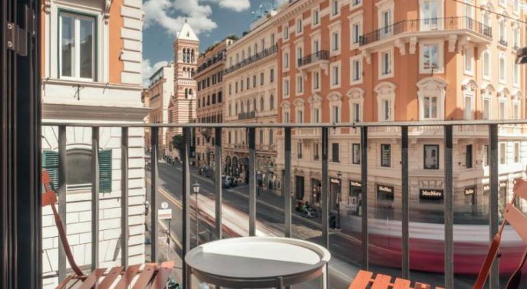 Nice holiday apartment | Next to Trevi Fountain | Pet-friendly in Vittoria