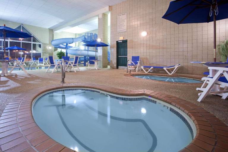 Country Inn & Suites by Radisson, Rapid City, SD — photo 5