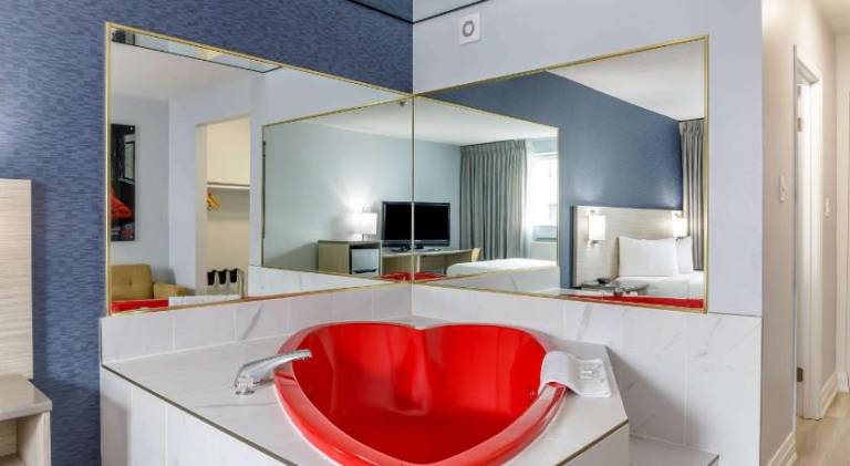 Motel 6 Niagara Falls, ON – Near the Falls — photo 5