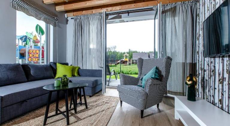 Chalet with patio, garden & grill | Close to the beach | Pet-friendly — photo 2