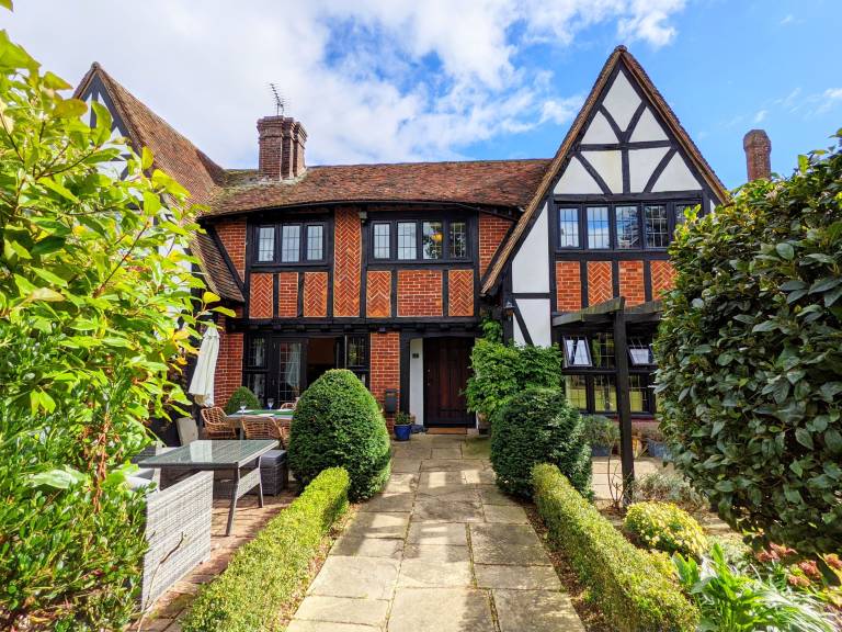 Cottage  Bognor Regis