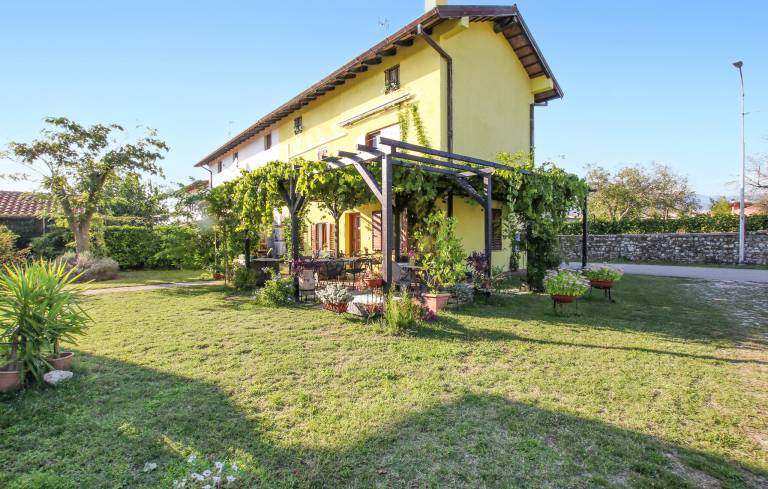 Maisonette Golo Brdo