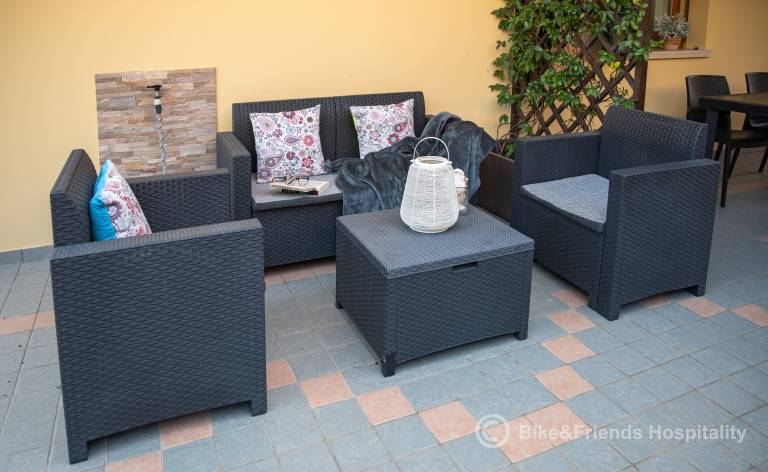Child-friendly wonderful rental apartment with yard | Garden view | Pets are welcome — photo 4