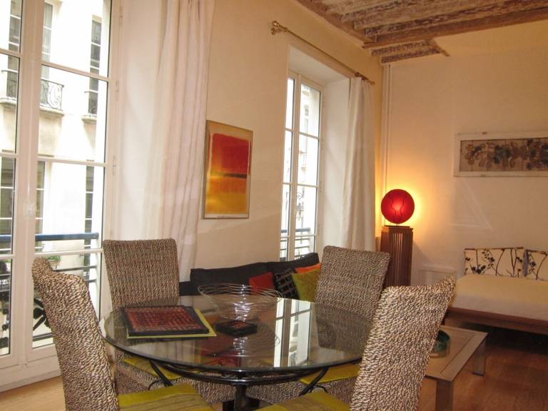 Lägenhet  Paris