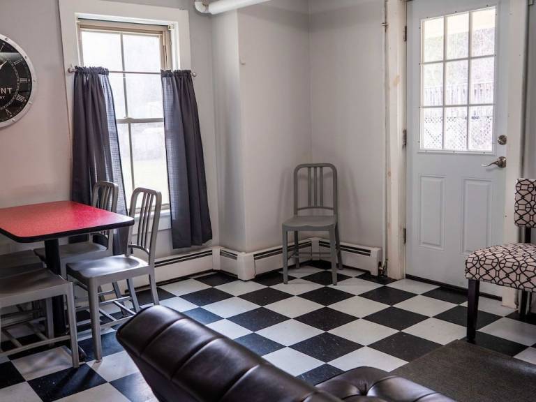 Bed and breakfast  Halcott Center