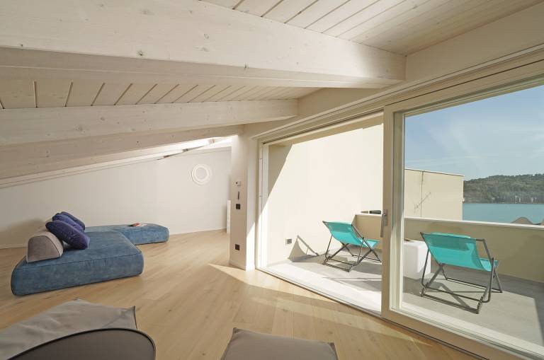 Rental apartment with terrace, yard & hot tub | Garden view — photo 5