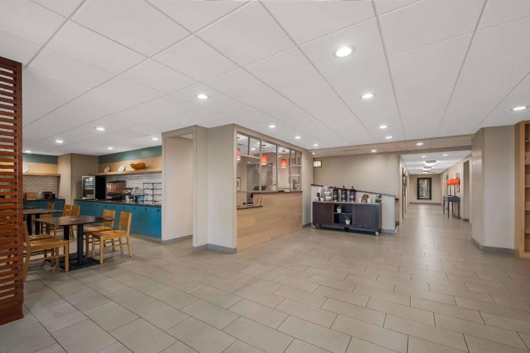 Country Inn & Suites by Radisson, Fredericksburg South (I-95), VA — photo 3