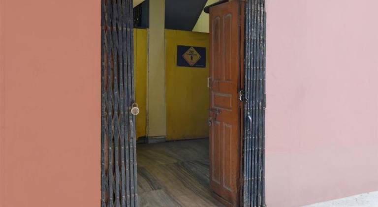 Hotel O by OYO Red Rose Near Noapara Metro Station