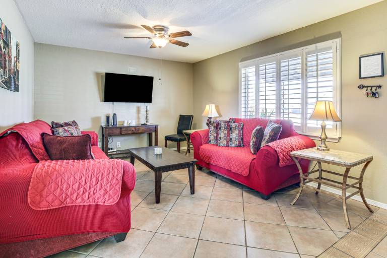 Family-Friendly El Paso Home Near Parks & Malls! — photo 3