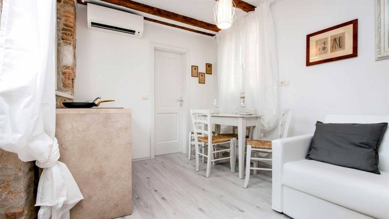 CA’ 3 VIE LAVANDA - One Bedroom Apartment — photo 4