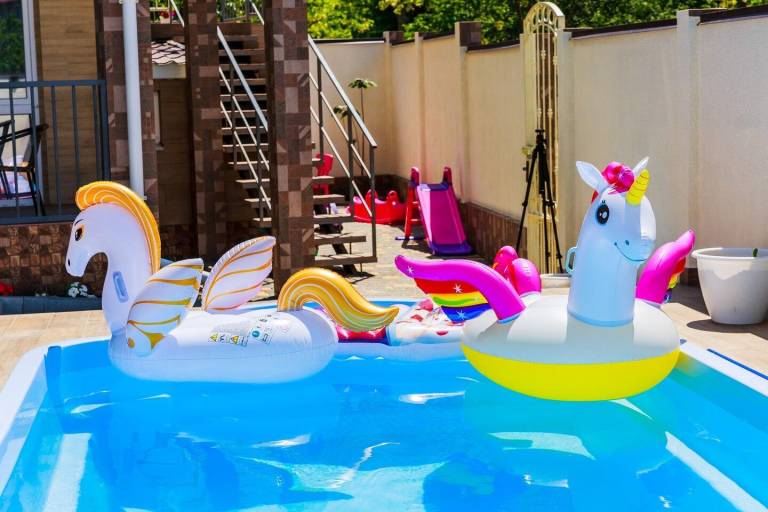 Family-friendly villa with pool, barbecue & garden | Water view | Close to the beach | Perfect for remote work | Dogs allowed — photo 4