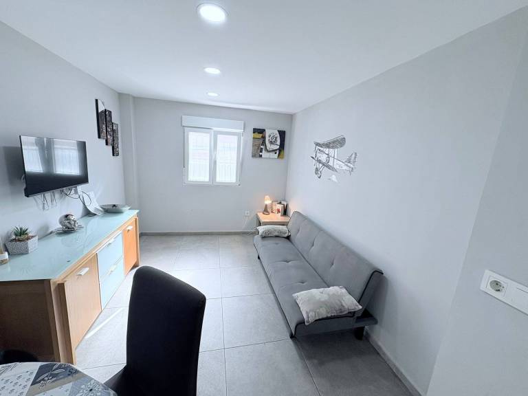 Family-oriented apartment | City view | Pets allowed — photo 2