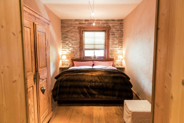 Ferienwohnung mit Hund in Entfelden, Reit für max. 8 Personen