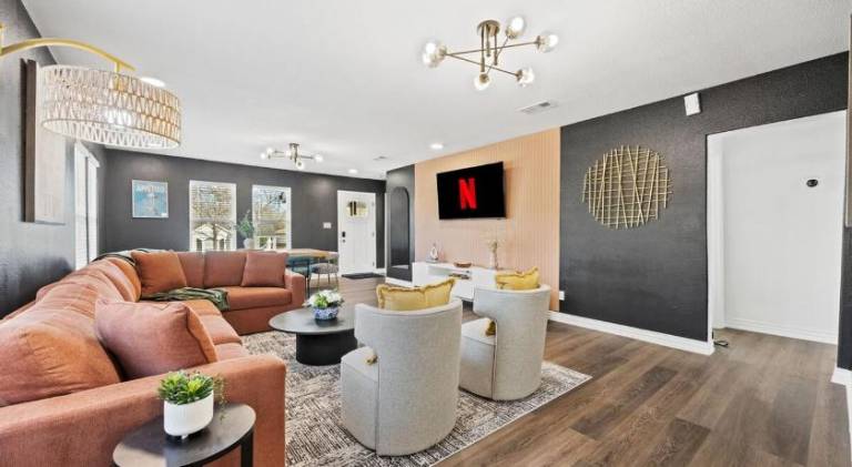 Apartment | Pet-friendly in Dallas, TX