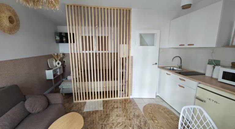 Rental apartment with yard, terrace & BBQ — photo 5