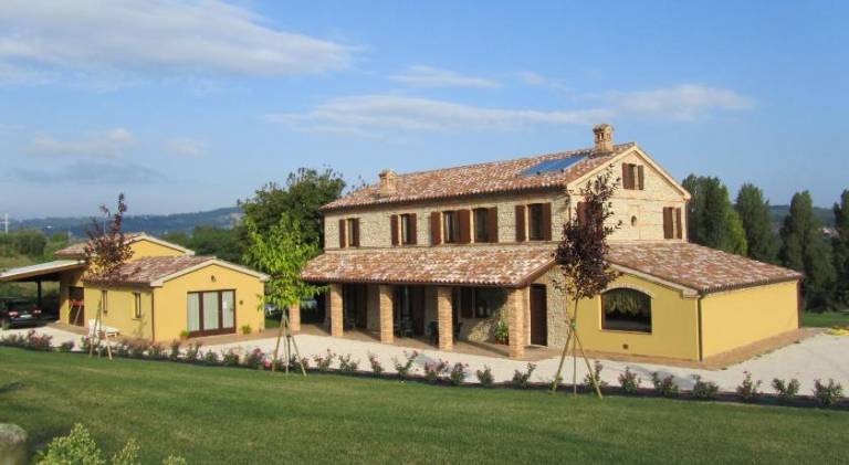 Child-friendly vacation home with terrace, pool & yard | Pets are welcome — photo 3