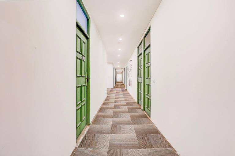 Townhouse Sector 64 Near WorldMark Gurugram Formerly Vero — photo 4