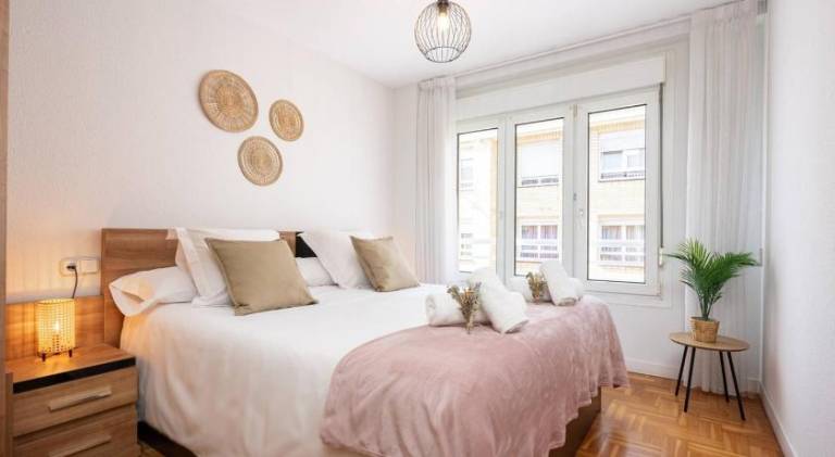 Holiday apartment | Beach nearby | Dogs allowed in Gijon
