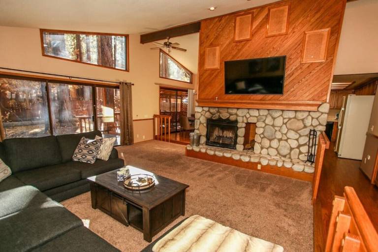 House  Big Bear Lake