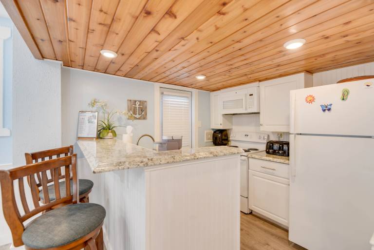 Nice apartment | Next to Southernmost Point | Pets allowed — photo 3