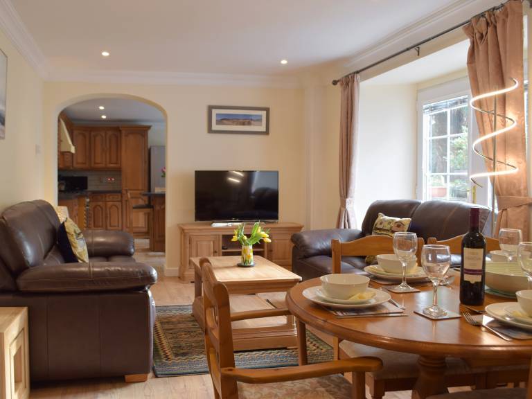 Children-friendly pleasant cottage with yard & barbeque | River view | Close to the beach | Pets allowed — photo 5