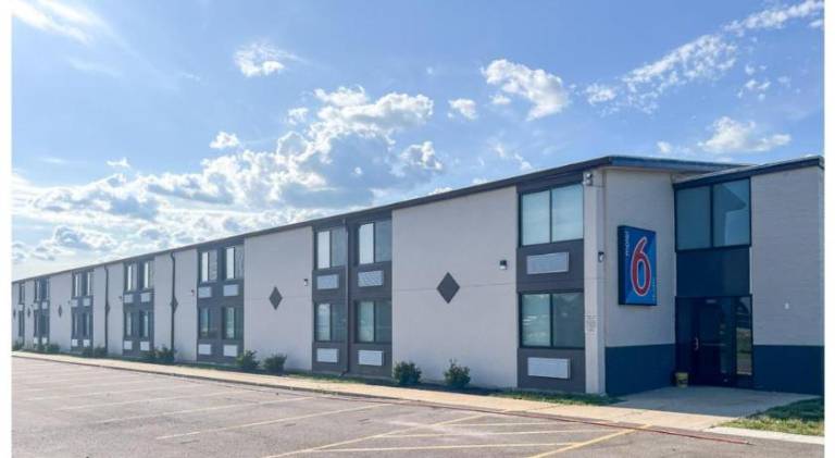 Studio 6 Rockford, IL – RFD Airport — photo 3