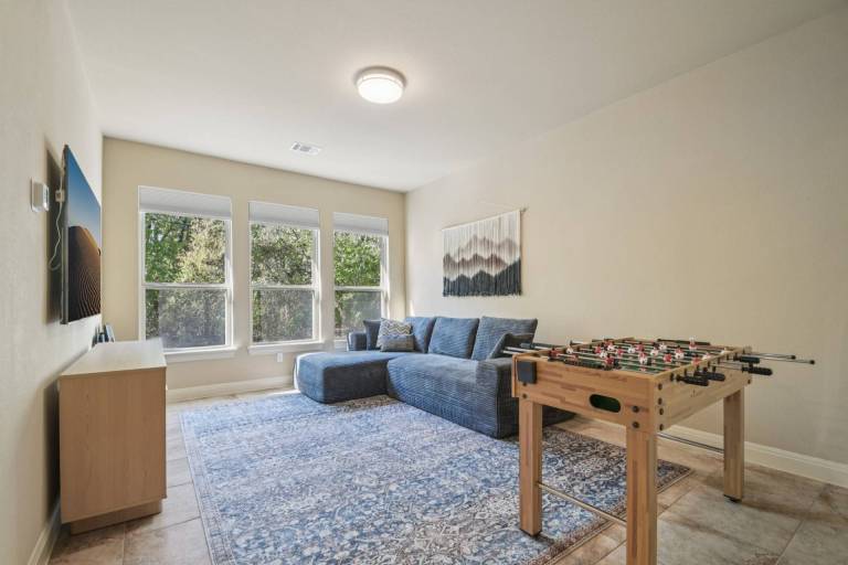 House with barbecue — photo 4