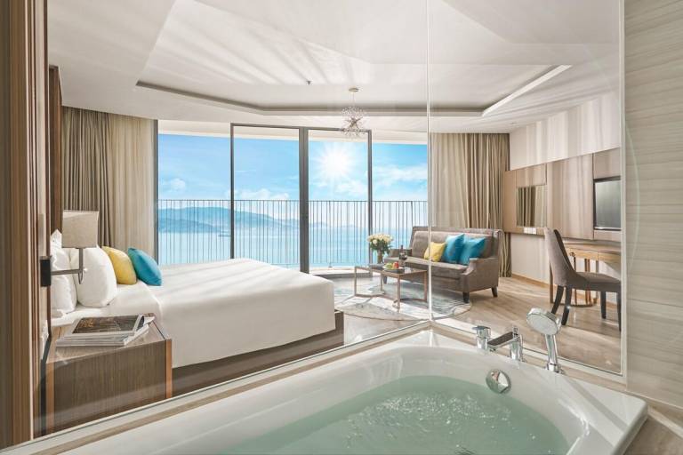 Sea View Bathtub in Nha Trang