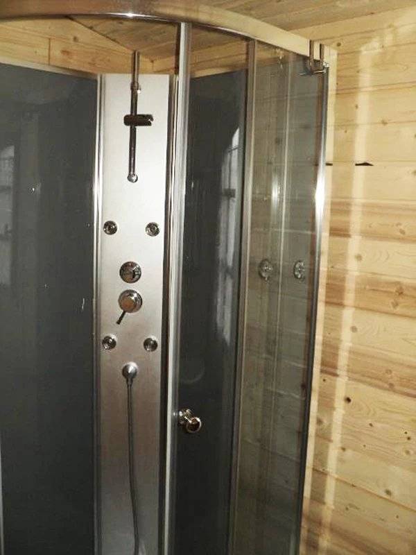 31 M² Chalet ∙ 2 Slaapkamers ∙ 6 Gasten - Lot