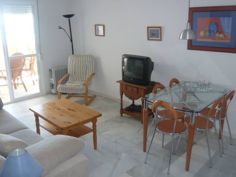 Tolle Ferienwohnung in Torrox Costa mit Beheiztem gemeinsamem Pool und Meerblic — photo 4