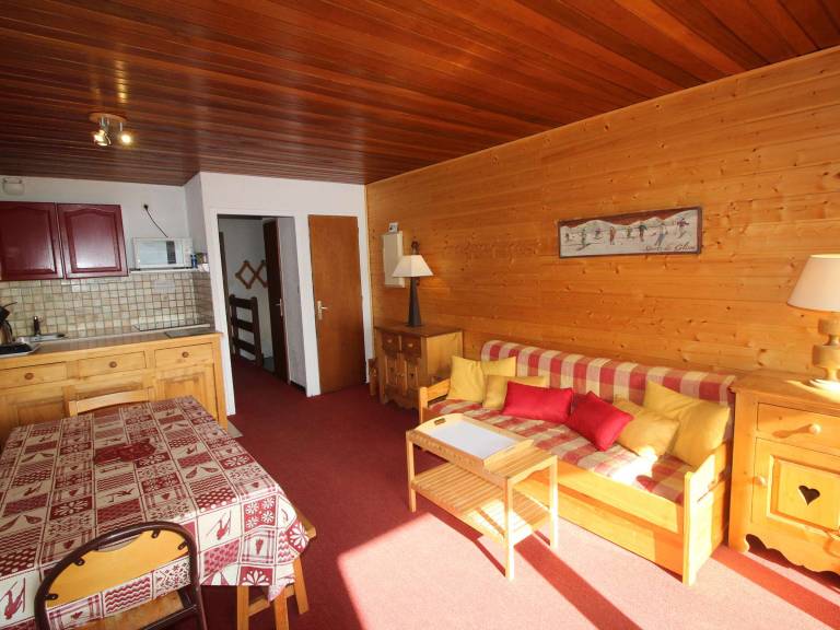 Holiday apartment with 2 rooms for 8 persons in Huez