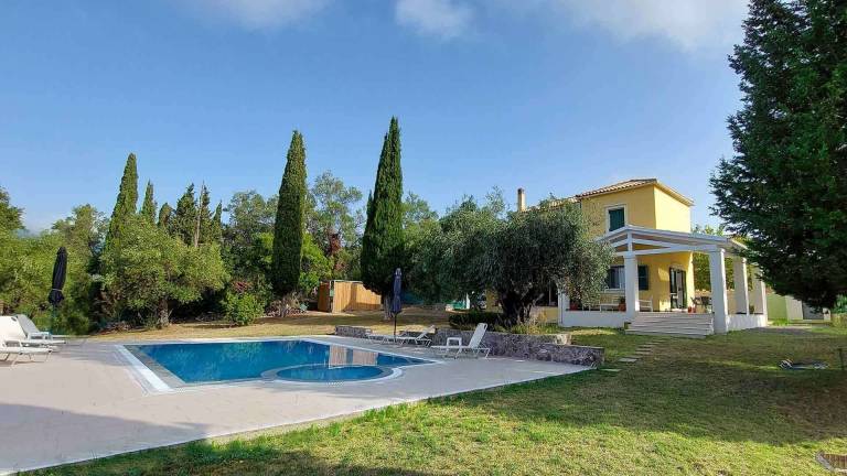 Villa Feakes