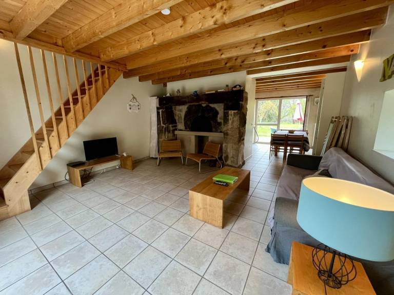 Gite with garden, BBQ & patio — photo 4